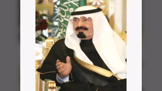 خادم الحرمين يؤكد تأييده اي جهد لدفع العداون الظالم عن الشعب