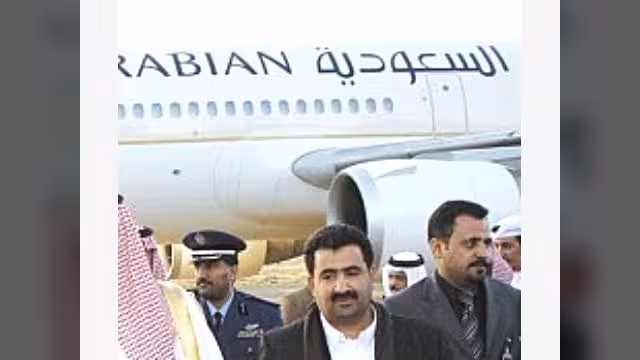 طائرة سعودية تهبط اضطراريا في مطار صنعاء
