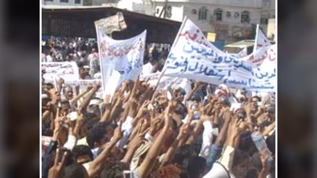 حركة النضال السلمي في الجنوب تجدد ترحيبها بانضمام الفضلي