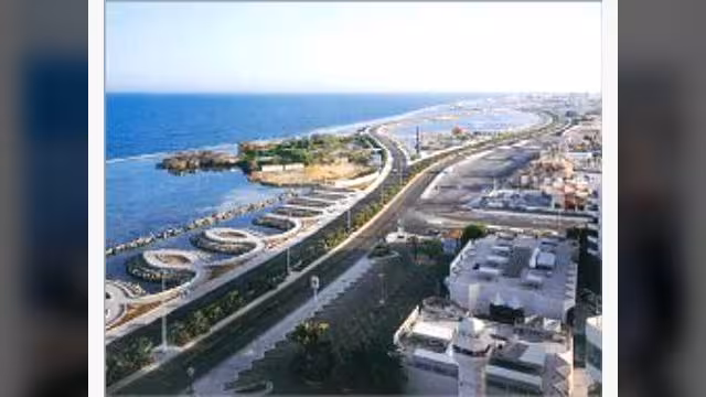 مصرع 4 يمنيين في السعودية جراء انهيار منزل شعبي