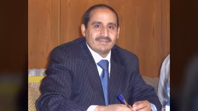 محمد زبارة: دعاوى الحق الإلهي في الحكم كلها باطلة بموجب النص القرآني والسنة المحمدية