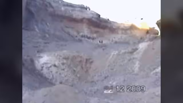 الحوثي يعلن عن مقتل 120 من الأسرى لديه ويتهم أمريكا