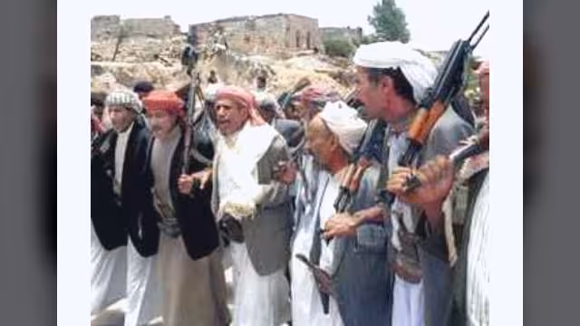 معارك طاحنة بين بين قبيلتي الشولان وهمدان بالجوف شمالي اليمن