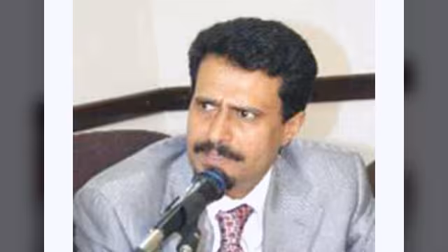 مقال لعبدالرحمن الراشد يطيح بمحافظ صعدة حسن مناع
