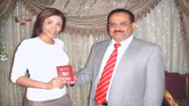 منح الفنانة اروى الجواز الدبلوماسي لدورها في نشر الأغنية اليمنية