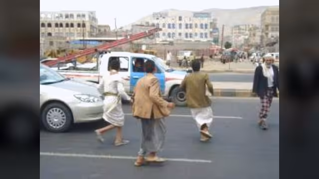 انفجار قوي بحي السنينة بصنعاء يخلف قتيلين و4 جرحى