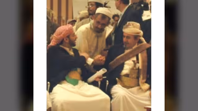 بيان باسم أقارب شهداء صعدة يصف مؤتمر حسين الأحمر بأنه صنيعة حوثية!!