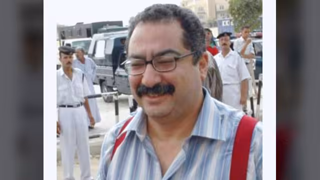 اقالة رئيس تحرير صحيفة الدستور المصرية المستقلة بعد رفضه منع نشر مقال للبرادعي