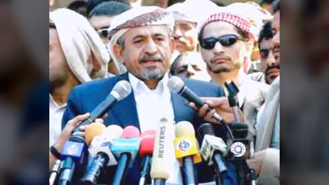 وثيقة خمر: أي حاشدي يناصر الحوثي دمه وماله وحاله مباح