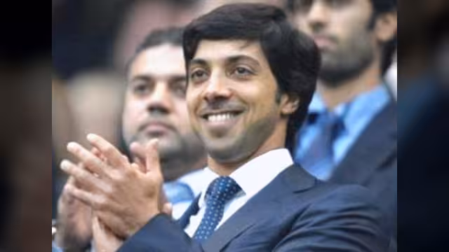 الشيخ منصور بن زايد يبيع حصته المتبقية في باركليز بعد مكسب مليارين وربع المليار استرليني