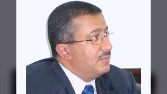 نصر طه يطالب لجنة المرجعية بتوضيح كيفية التعامل مع حديث (جيش عدن أبين)