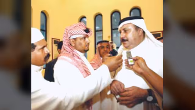 السفير السعودي في اليمن: لا مبرر لتحويل الهاجس الأمني بعبعاً والأخضر سيعود حاملاً الكأس