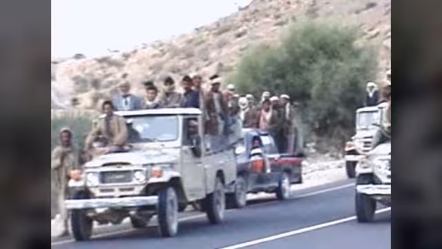 مقتل 20 من الحوثيين في انفجار سيارة مفخخة بالجوف