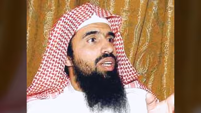 العوفي لأعضاء القاعدة في اليمن: أنتم أدوات في يد اجهزة استخبارات اقليمية