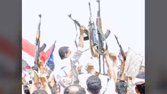 مسلحون يختطفون ضابطاً عسكرياً في الحبيلين لإطلاق معتقلي الحراك
