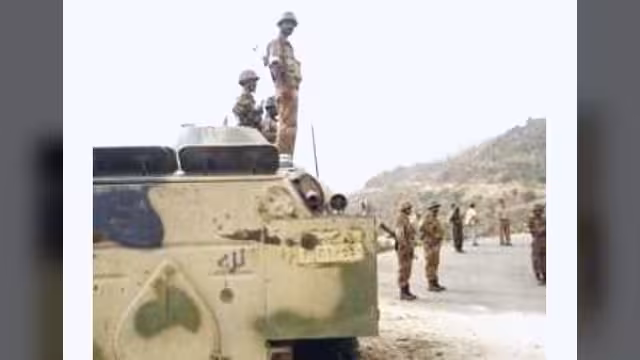 إصابة شخصين في المواجهات المتقطعة بين الجيش والمسلحين بردفان