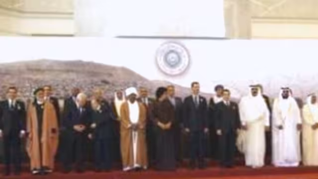 الحكام يتضامنون مع مبارك والشعوب مع مصر