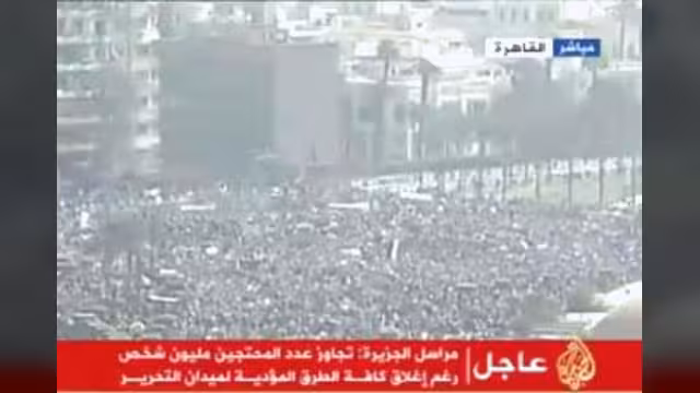 الجيش المصري يغير ملابسه خشية المندسين