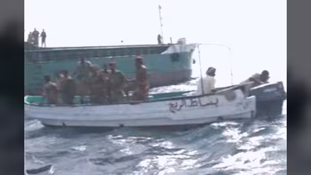 البحرية اليمنية تضبط سفينة إيرانية في مياهها الإقليمية
