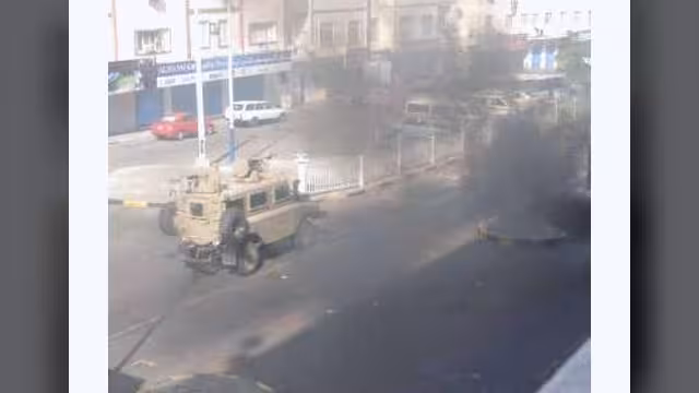 قتيل وعشرات الجرحى في مظاهرات عدن وحظر غير معلن للتجوال (أسماء الجرحى)
