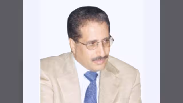 إلى الشباب المعتصمين: أرجو تعاونكم معنا