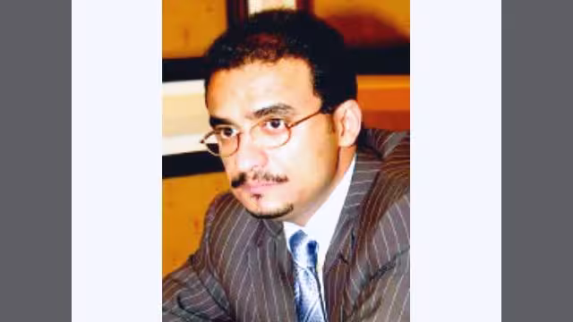 نائب وزير الشباب والرياضة ينضم للمحتجين ضد النظام
