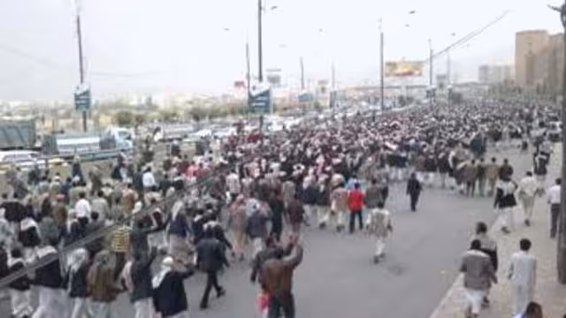 شباب ثورة اليمن السلمية يستعدون لتدشين يوم الشهيد