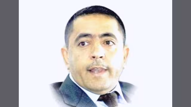 محمد أبو لحوم: بطانة الرئيس غير صادقة وكوادر المؤتمر غير مؤهلة