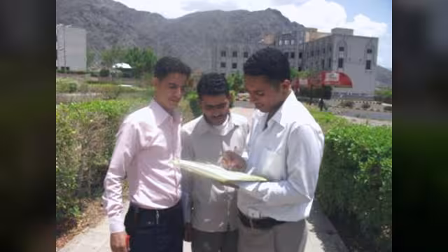 برنامج "تنمية القدرات القيادية للشباب" يدشن في جامعة تعز