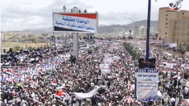 دبلوماسيون يقولون ان مبادرة نقل السلطة في اليمن فشلت