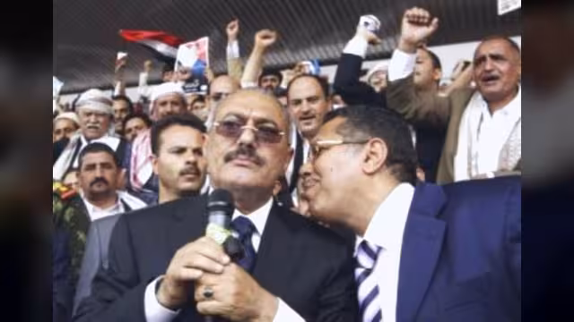 وجهاء قبليون يعلنون هدر دم الرئيس صالح اثر مقتل العشرات من رجالهم