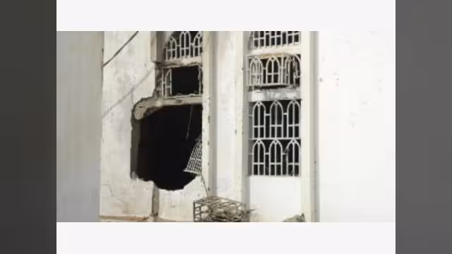 قتلى وتدمير مسجد في غارات أمريكية على ابين (صور)