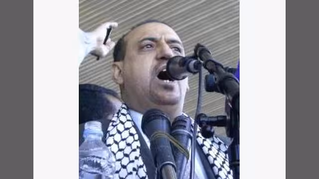 البركاني يقود تيارا للانقلاب على نائب الرئيس (تفاصيل من لقاء الرياض بالرئيس صالح)