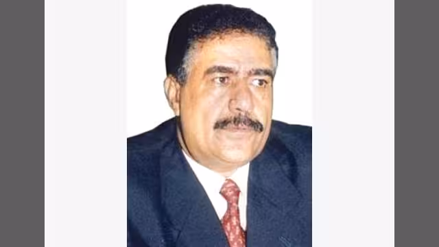 صحفيو الثورة يطالبون الرعوي صرف مستحقاتهم المتأخرة من ايرادات تعازي الشهيد عبدالغني
