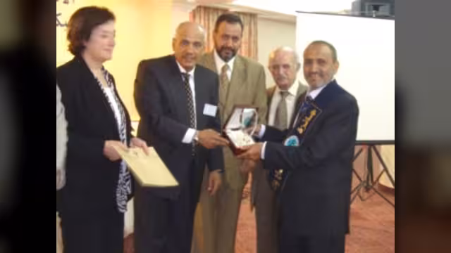 جامعة العلوم والتكنولوجيا تحصل على المركز الأول عربياً بجائزة الإبداع والتميز في التعليم عن بعد