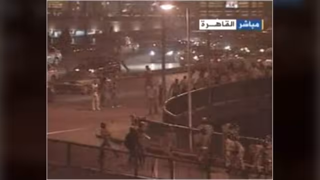 القاهرة : مظاهرة تنادي بوحدة الشعب المصري مسلمية واقباطه