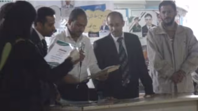 مسشفى ساحة التغيير يحتفل باطلاق سراح احد اطبائه المخطوفين