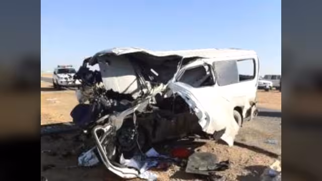 مقتل 11 طالبة جامعية في حادث مروري بالسعودية