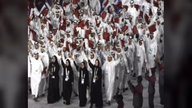 امير قطر يفتتح دورة الالعاب العربية بحفل اسطوري