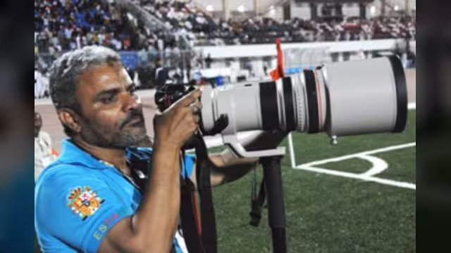 المصور اليمني عبدالعزيز عمر يحصل العضوية الشرفية للجمعية اليابانية للتصوير