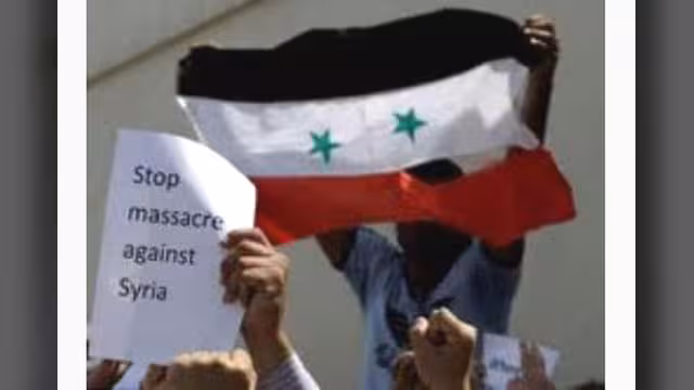 في مسيرتهم اليوم بصنعاء.. سوريون وبعثيون يطالبون الحكومة اليمنية بقطع علاقتها مع نظام الأسد