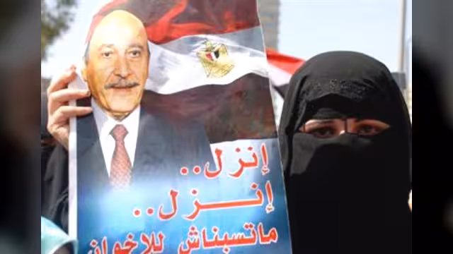 مصر: ترشح عمر سليمان للرئاسة يربك خارطة الانتخابات الرئاسيّة