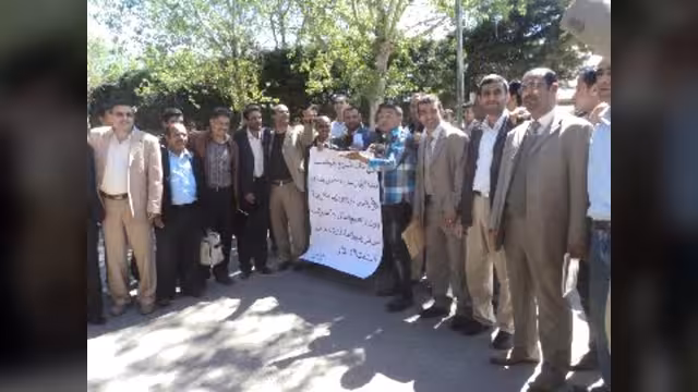 طلاب يمنيون في الرباط يطالبون بالتمديد للمستشار الثقافي