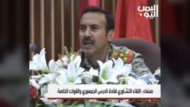 نجل صالح يصف الهيكلة ب«الاسطوانة المشروخة» ويرفض فصل القوات الخاصة عن الحرس