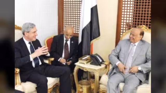 الرئيس يلتقي مدير مكتب التحقيقات الفيدرالي الأميركي