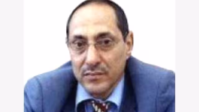 اتحاد الأدباء والكتاب اليمنيين ينعي الشاعر والصحفي محمد عبدالإله العصار