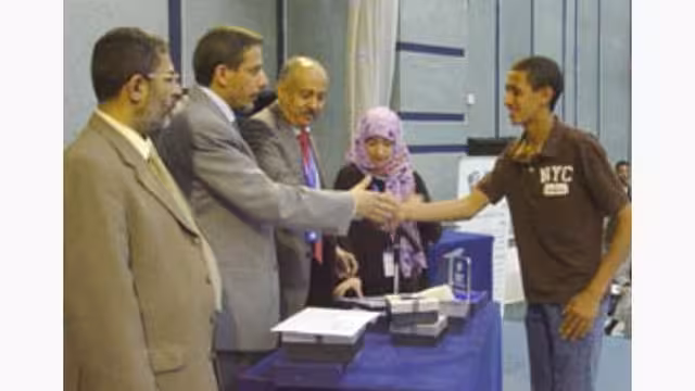 تكريم الفائزين بجائزة الابتكار والتميز العلمي للعام 2012