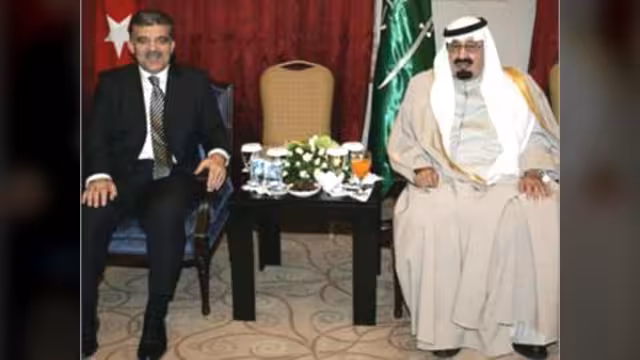 السعودية وتركيا تدعوان لوقف قتل الشعب السوري وتطالبان بحمايته