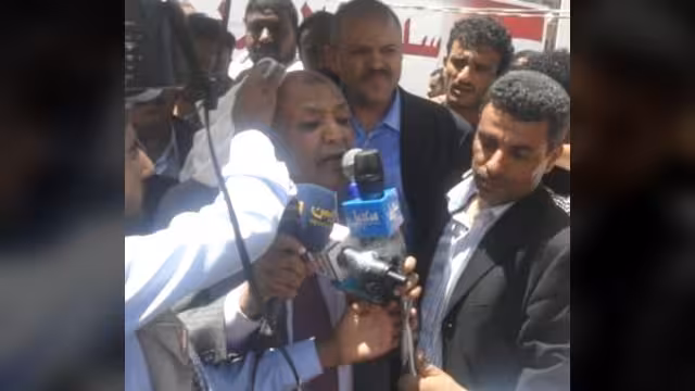 باسندوة للثوار في تعز : سأدفع حياتي ثمنا لتحقيق مطالبكم