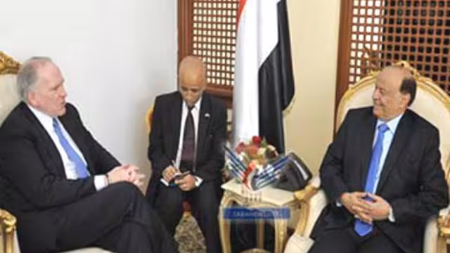 الرئيس هادي يلتقي مساعد الرئيس الأميركي لشؤون مكافحة الإرهاب